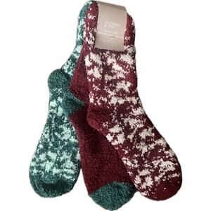 Summer & Rose 3-pair red green cozy plush sock trio set shoe size 6-10 NWT